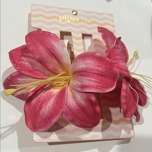 Piper K TikTok Viral Pink Hawaiian Floral Hair Clip Oversized 3D